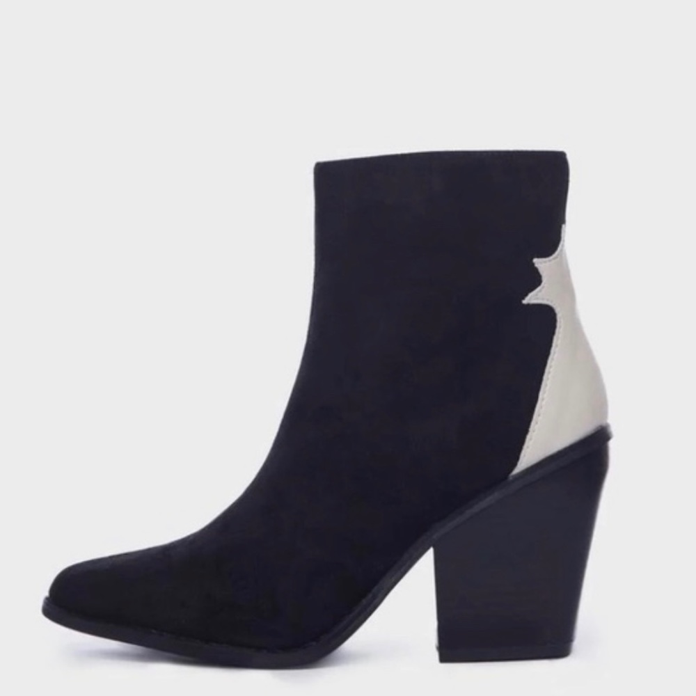 Dolls Kill Velvet Star Sighting Boots Sz. 7.5 NWT *RARE/SOLD OUT* - Picture 3 of 9